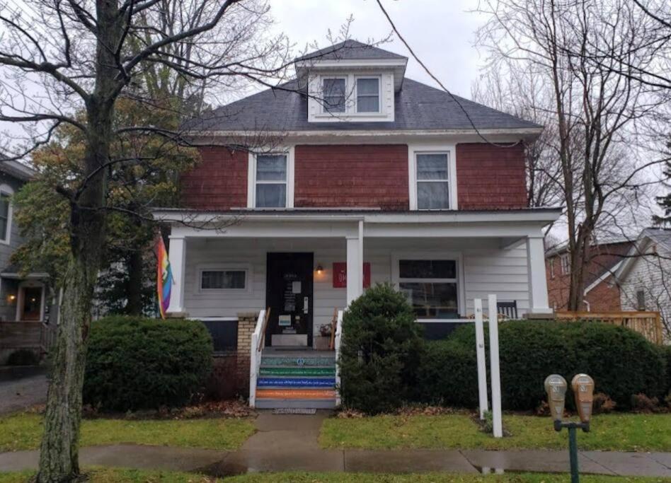 Large Bakery Apartment - Central Downtown Location Fredonia Exterior photo